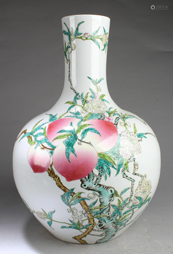 Chinese Porcelain Vase