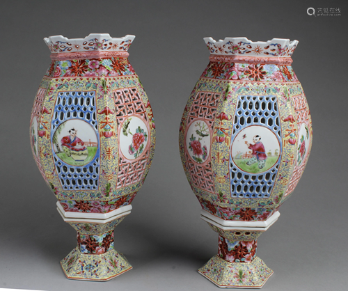 A Pair of Chinese Famille Rose Porcelain Lam…