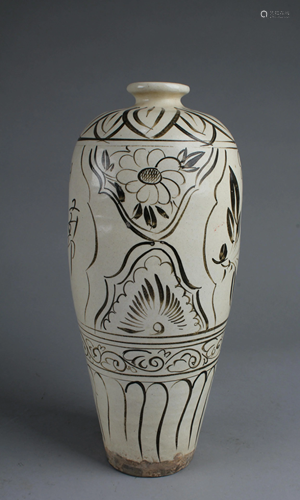 Chinese Porcelain Vase