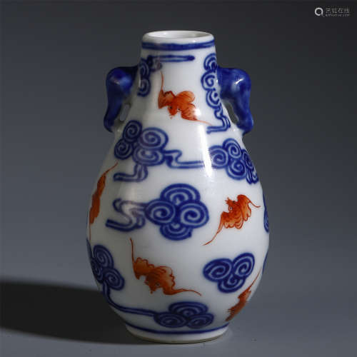 CHINESE BLUE AND WHITE PORCELAIN DOUCAI VASE