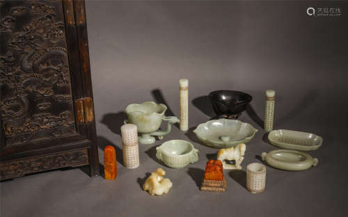 CHINESE ROSEWOOD JADE SEAL CENESR WATER POT IN DOUBLE DOOR CABINET