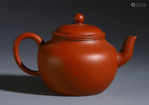 CHINESE YIXING ZISHA CLAY TEA POT