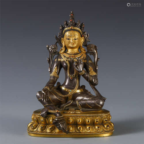 CHINESE GILD SILVER CARVED SEATED GUANYIN WITH LOTUS