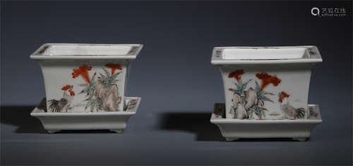 A PAIR OF CHINESE PORCELAIN FLOWER SQUARE CUPS