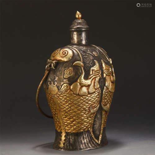 CHINESE GILD SILVER CARVED LONG HANDLE VASE