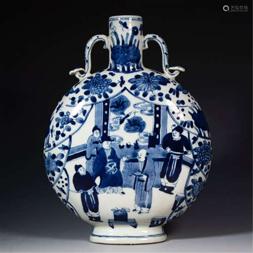 CHINESE BLUE AND WHITE PORCELAIN MOON FLASK VASE