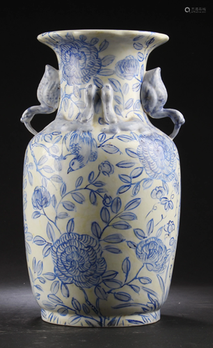 Chinese Blue & White Porcelain Vase