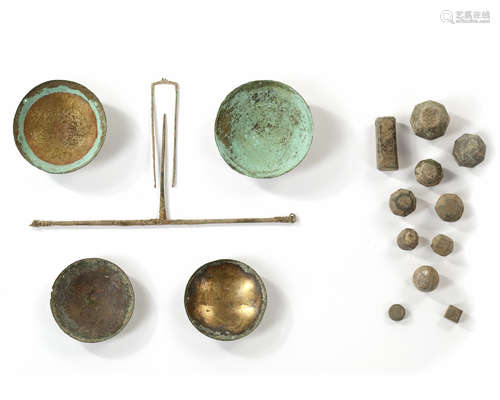 VERY RARE GOLD-DAMASCENED PEARL MERCHANT’S WEIGHING SET, ABBASID PERIOD, CIRCA 300-400 AH/1000-1100