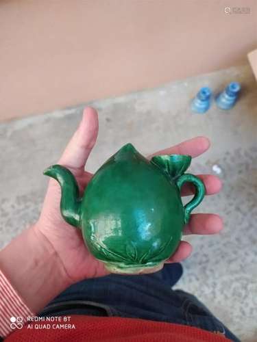 PEACH SHAPED TEAPOT CALLED CADOGAN \nChina, Qing Dy…