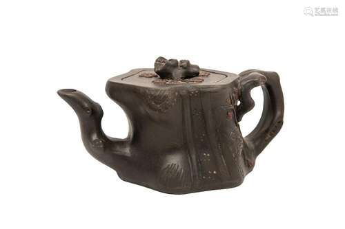 YIXING TYPE GRES TEAPOT \nChina, 20th century \nMade…