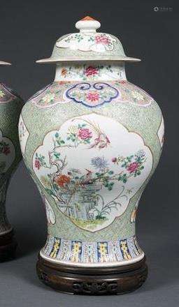 PORCELAIN VASE WITH POLYCHROME ENAMEL DECORATION I…