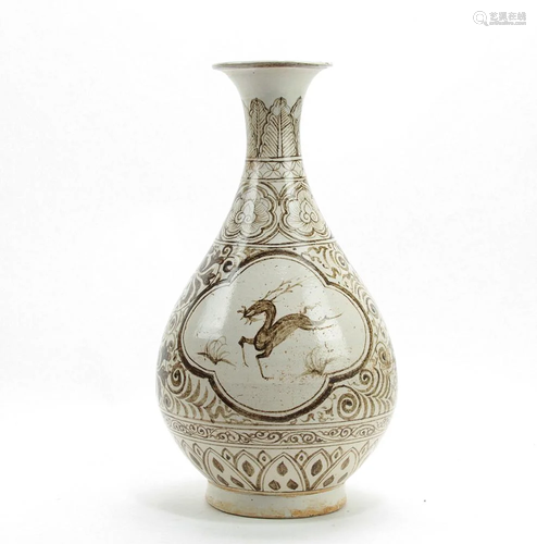 Chinese Fine Painted Cizhou Yuhuchun Vase