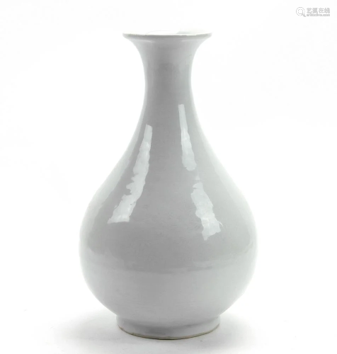 A Rare Chinese White-glazed Yuhuchun V…