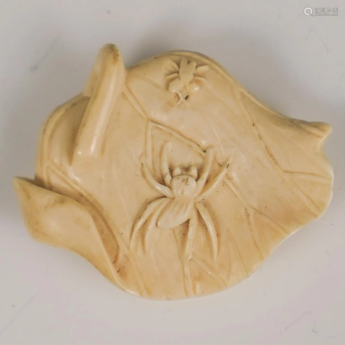 Japanese Carved Spider on Flower Netsuke