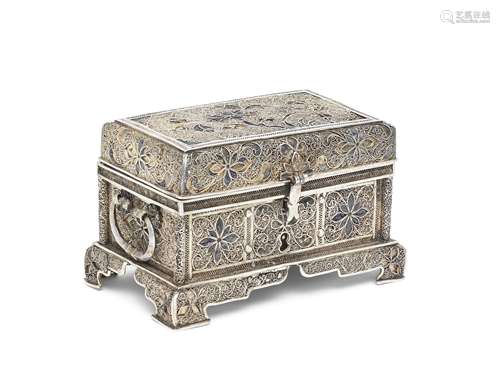 A silver filigree and Lazurite enamelled casket Indonesia or China, late 17th/ early 18th Century