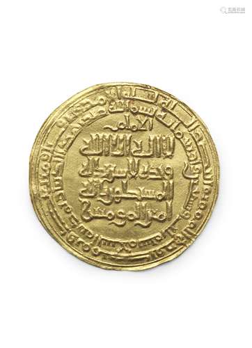 An Abbasid gold dinar from the reign of Al-Mustazhir (AD 1094-1118) Madinat al-Salam (Baghdad), d...