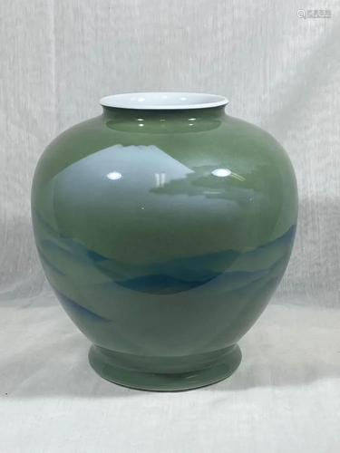 Japanese Fukugawa Porcelain Vase - Distant M…