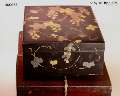 Japanese Edo Period Lacquer Box with Grape V…