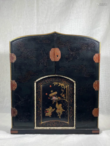 Japanese Lacquer Scholar Curio Cabinet