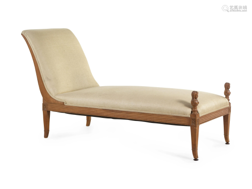 An Italian Style Carved Chaise Longue
