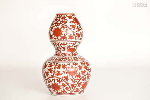 jiajing Coral red glaze bottle gourd bottle