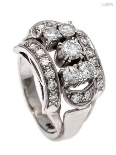 Brilliant ring WG 585/000 with 5 brilliants, 0.60 ct W / SI in total and diamonds, total0.20 ct