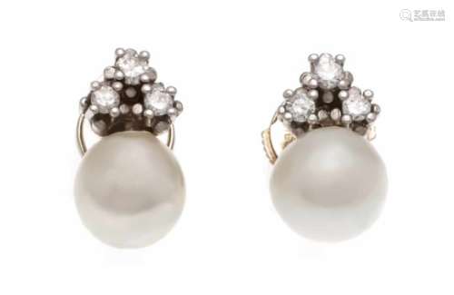 Akoya brilliant stud earrings WG 585/000 with 2 Akoya pearls 8 mm and 6 brilliants, total0.20 ct W /