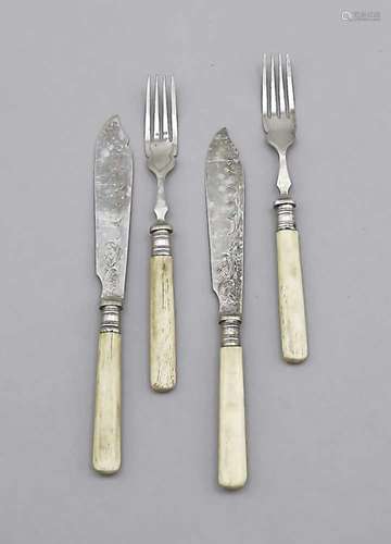 Twelve pieces cutlery, England, 20th century, blades and prongs, plated, mass handles, 6forks and