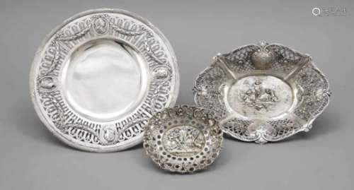Mixed lot of 3 pieces, German, 20th century, different manufacturers, silver 800/000, 2oval bowls