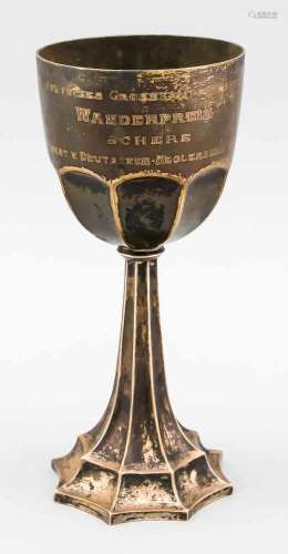 Art Deco Cup, German, around 1925, hallmarked Hugo Böhm, Schwäbisch Gmünd, silver 800/000,octagonal,