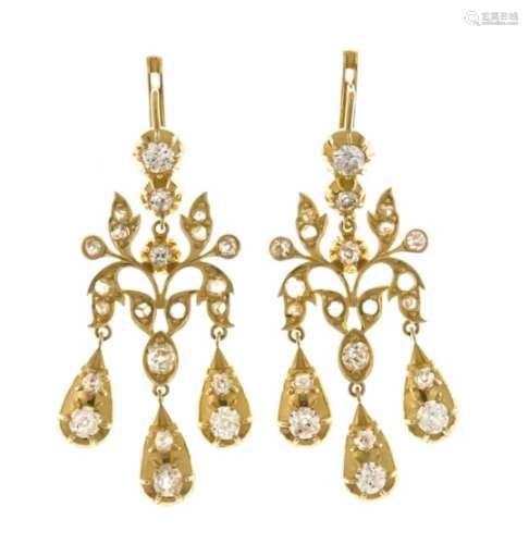 Old cut diamond earrings GG 585/000 (hallmarked Russia 56) with old cut diamonds anddiamond roses,