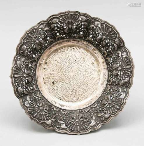 Round bowl, around 1900, silver 800/000, round base, curved edge, openworked, with swanrelief