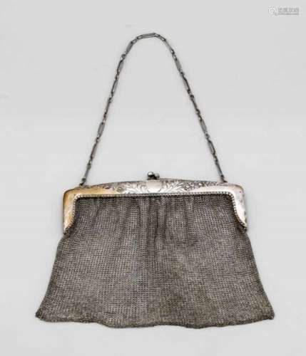 Evening bag, German, early 20th century, silver 800/000, stirrup with floral reliefdecoration, chain