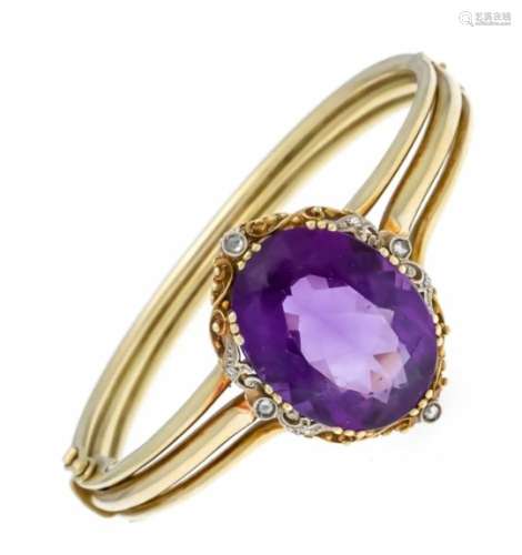 Amethyst diamond bangle GG 585/000 with a fine oval fac. Amethyst 25 x 20 mm in excellentcolor and 8