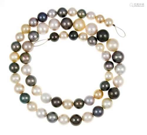 South Tahitian strand with 58 fine South Sea and Tahitian pearls 14 - 10.1 mm, multicolor,with few