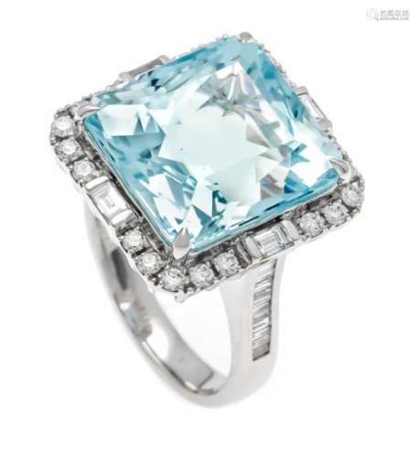 Aquamarine diamond ring WG 750/000 with an excellent fac. Aquamarine 12.25 ct in excellentcolor