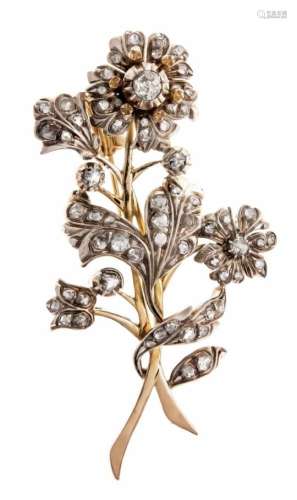Diamond rose brooch GG / WG 750/000 with diamond roses, total approx. 1.0 ct W / SI-PI, L.71 mm,