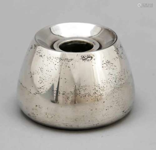 Round candlestick, Denmark, 20th century, hallmarked F. Hingelberg, Aarhus, Sterlingsilver 925/