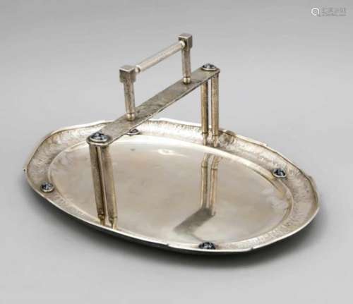 Oval Art Deco Presentoir tray, Austria, around 1920, silver 800/000, smooth middle, curvededge,