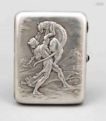 igarette case, Latvia, around 1930, silver 875/000, lid with figurative relief decoration,man