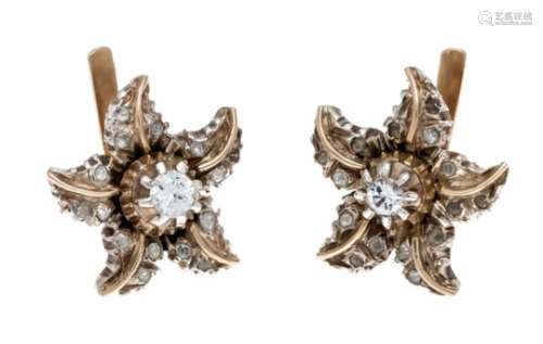 Flower earrings GG 750/000 ungest., Expertized, with fac. White gemstones, L. 20 mm, 10.8gBlüten-