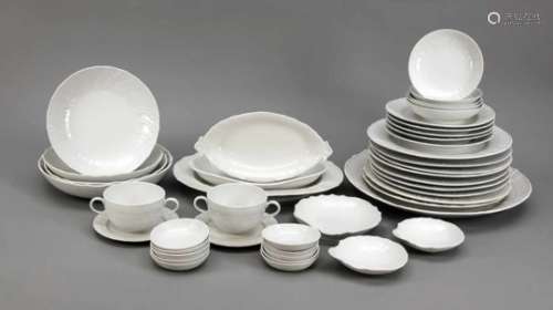 Remaining service, 53 pieces, KPM Berlin, 20th century, 2nd quality, shape Neuozier, 5soup cups with