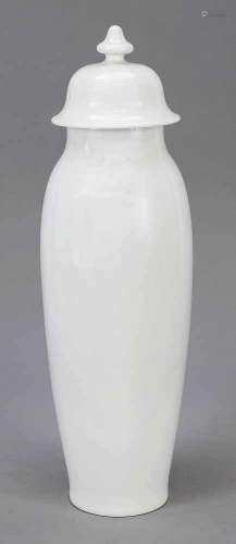 Tall lidded vase, KPM Berlin, around 1925, 2nd quality, white, slim shape, domed lid, h.48 cmHohe