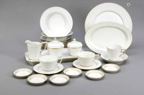 Service, 35 pieces, KPM Berlin, 20th century, 1st and 2nd quality, partly with greenpainters mark,