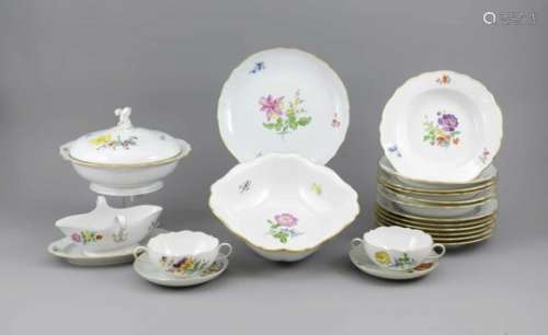 Dining service for 6 persons, 28-pieces, Meissen, 1970-80s, 1st and 2nd quality, Shape Newsection,