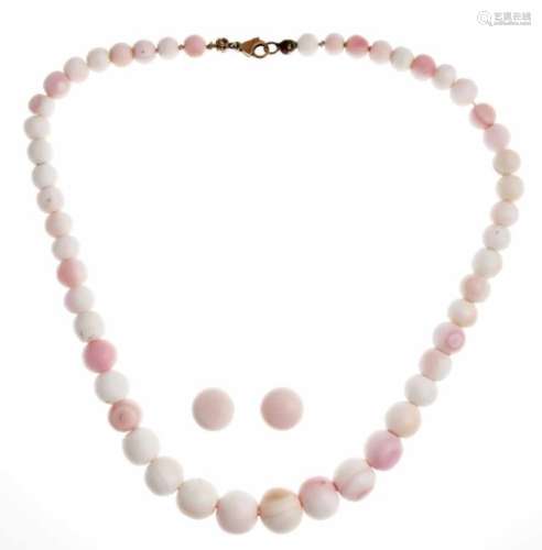 Coral set, necklace with carabiner GG 333/000 with 49 white coral balls in the course 13 -6 mm, L.
