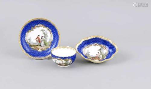 Place-setting, 3 pieces, Meissen, 19th cent., Cup with saucer h. 6 cm, matching bowl, l.14 cm,