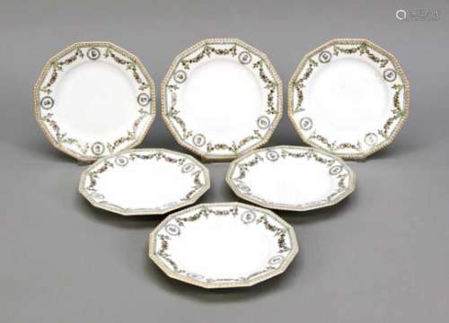 Six bread plates, Nymphenburg, mark 1925-75, Pearl shape based on the model by DominikusAuliczek the