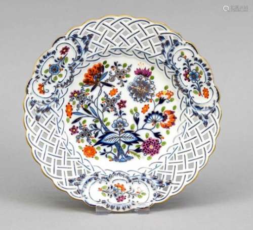 Breakthrough plate, Meissen, brand 1850-1924, 2nd quality, decor onion pattern Royal,polychrome