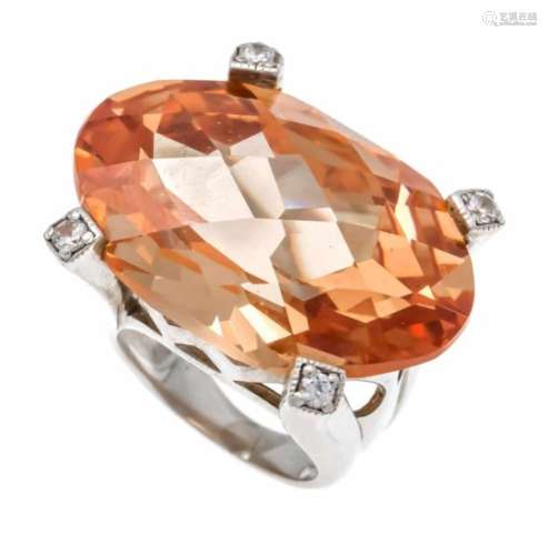 Modern ring silver with a cognac-colored oval fac. Gem stone and 5 round fac. Whitezirconia, ring